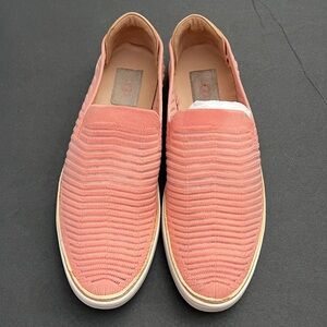 UGG SAMMY BREEZE Coral Pink Slip-On Loafers